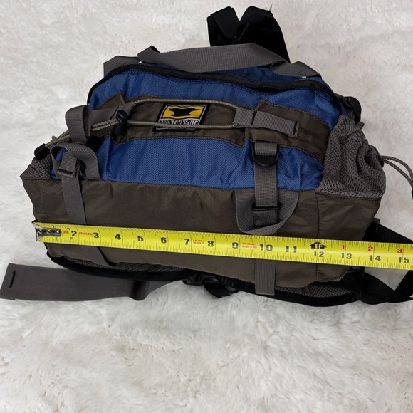 Mountainsmith,Blue and Gray Waist Pack – Hands-Free Carry - Picture 15 of 17